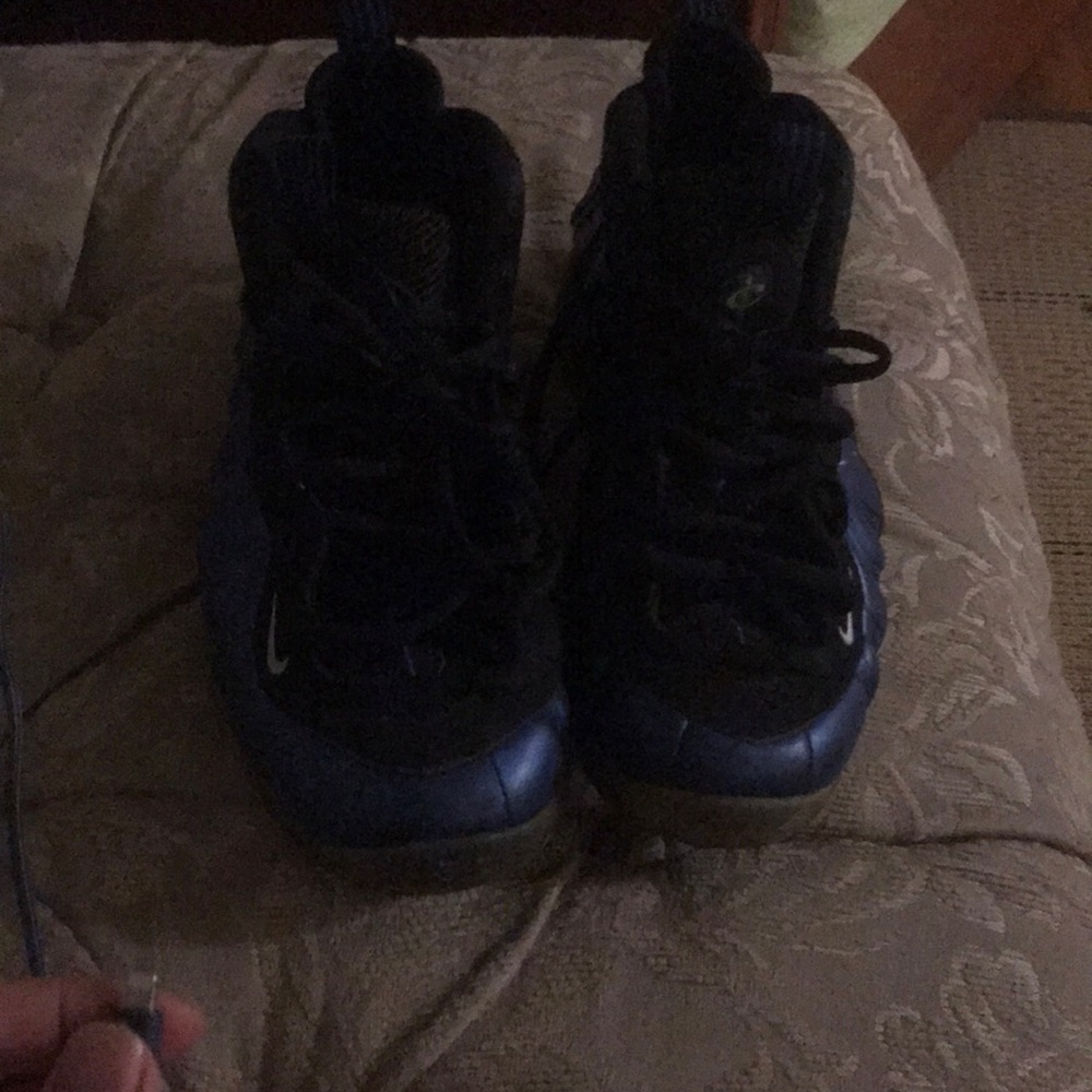 Nike royal blue foams